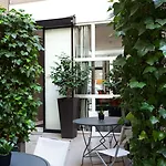 Eiffel Seine Отель 3*