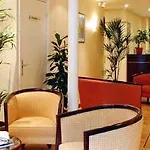 Hotel Eiffel Seine