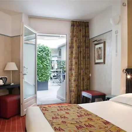 Hotel Eiffel Seine 3*