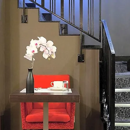 Hotel Eiffel Seine