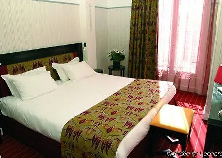 Hotel Eiffel Seine 3*