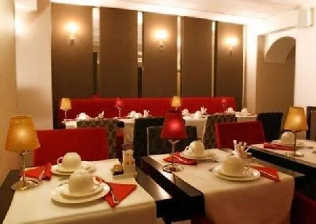 Eiffel Seine Paříž