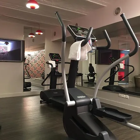 Eiffel Seine Hotel 3*