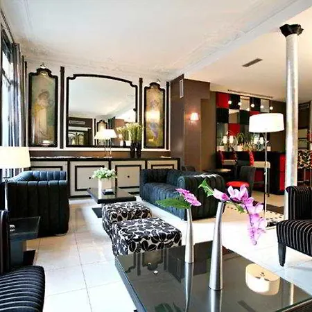 Hotel Eiffel Seine Paříž