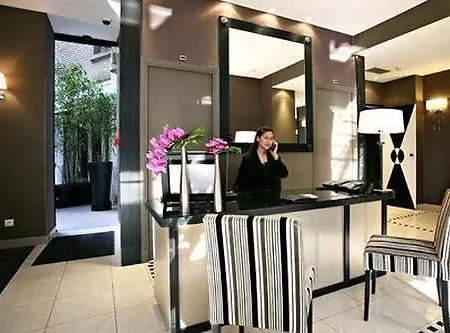 Eiffel Seine Hotel Paris