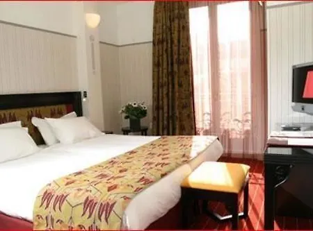 Eiffel Seine 3* París