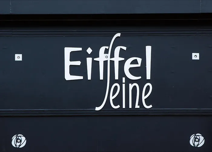 Hotel Eiffel Seine Paříž