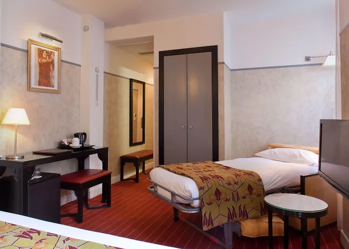 Hotel Eiffel Seine Paříž