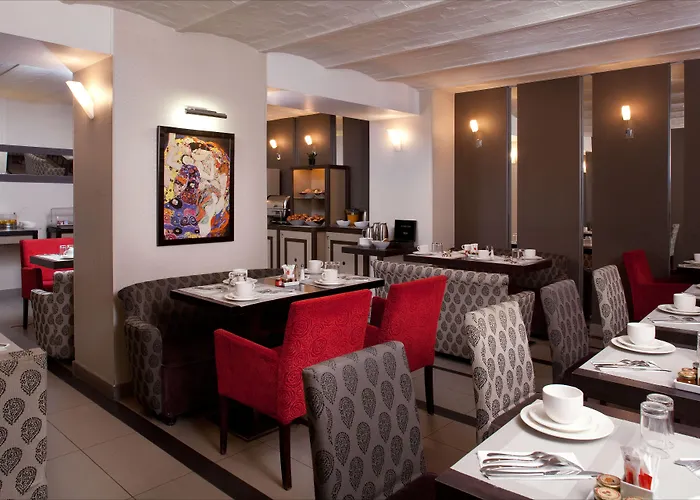 Hotel Eiffel Seine Paříž