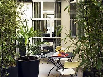 Hotell Eiffel Seine 3*