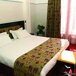 Hotel Eiffel Seine 3*