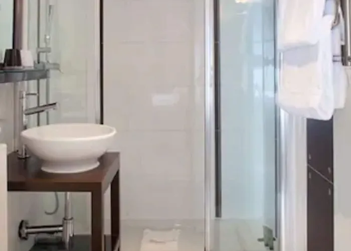에펠 센 3*