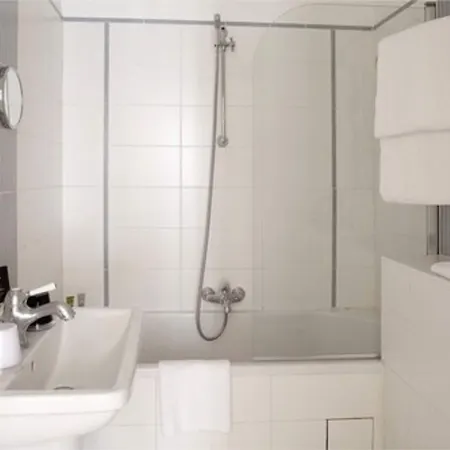 Eiffel Seine Szálloda 3*