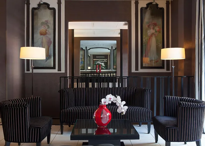 エッフェル セーヌ パリ