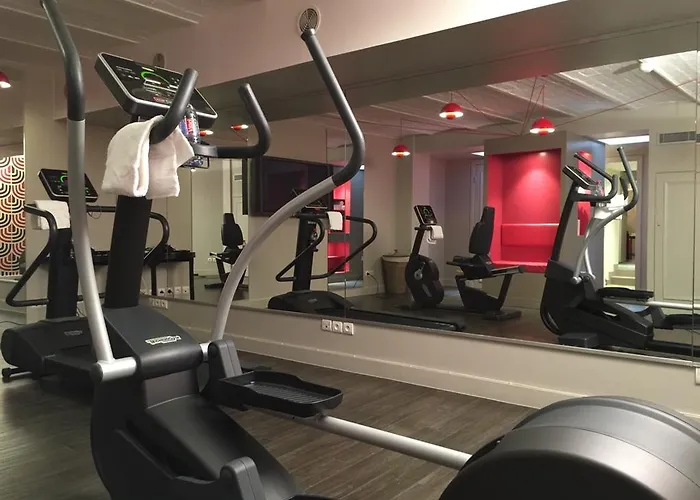 エッフェル セーヌ ホテル