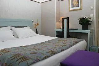 エッフェル セーヌ 3* パリ