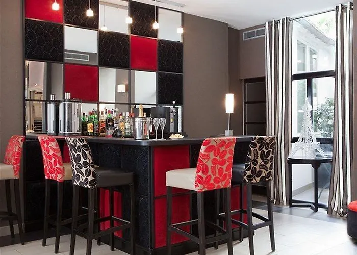 エッフェル セーヌ パリ